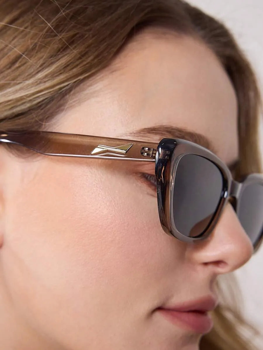 Strahlende Cat-Eye Sonnenbrille