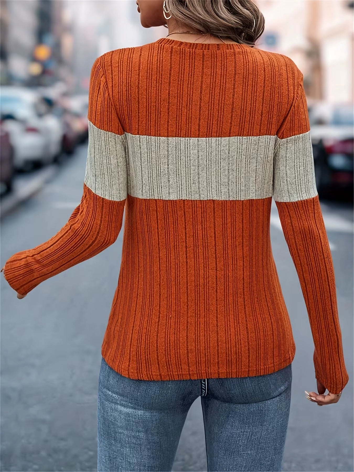 Eleganter Damen Pullover im Colorblock-Stil
